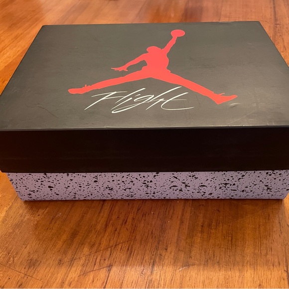 Jordan 4 UNC - Picture 2 of 7